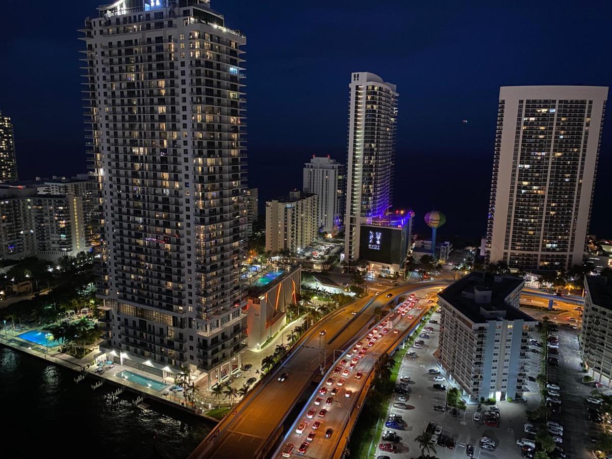Beachwalk Studio Apmt 2 Beds, Amazing Views 2010B Hallandale Beach Extérieur photo
